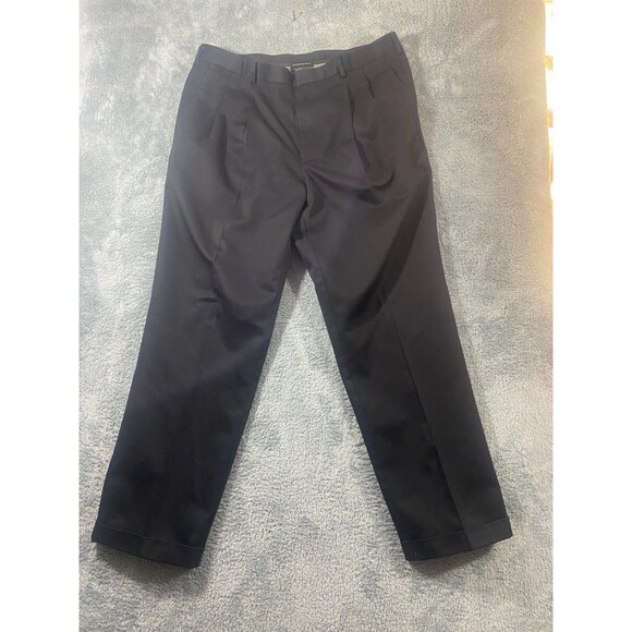 Dockers Premium Pants Mens 38x32 Black Relaxed Fit Pleated Chino Cuffed - Picture 2 of 8